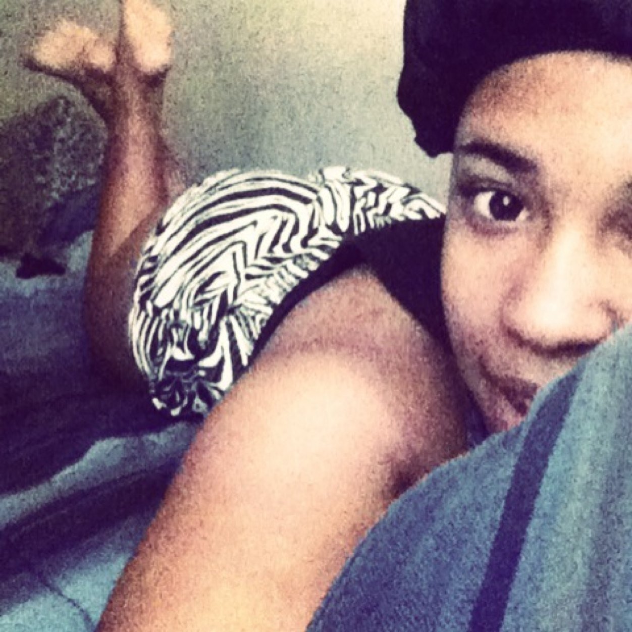 #TeamFollowBack Follow Me On Instagram @Lilmama0_o add me on facebook @ Ineju LilMamaScriven Reyes Clarke