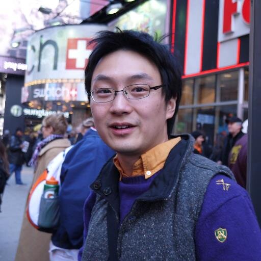 M.S. Candidate, Northwestern U. Medill School, Integrated Marketing Communications, Italian/German/English/Mandarin Speaker, Aspiring Brand Builder, Cubs Fan
