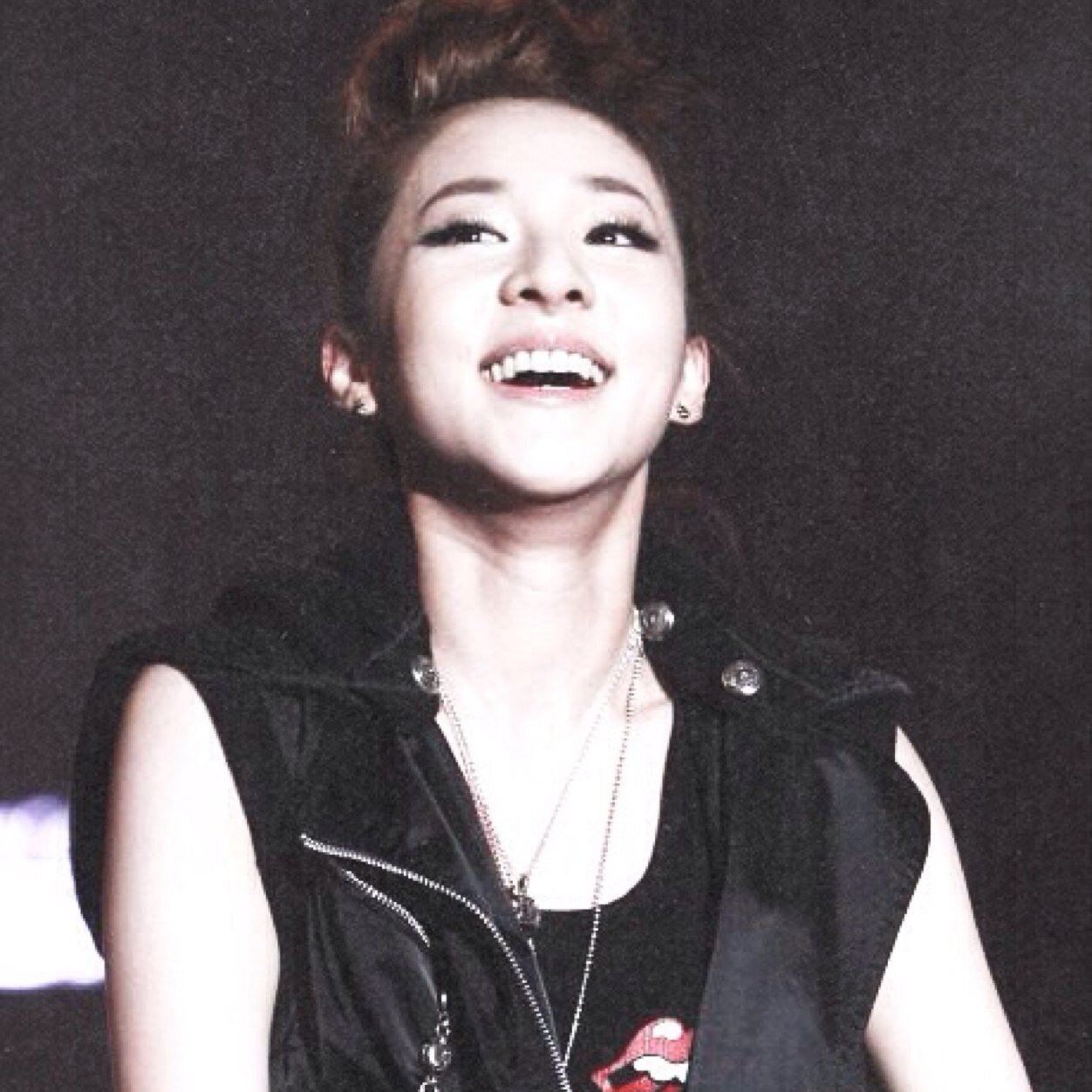80% of my life is all about korean pop, korean idol and biassss :-)