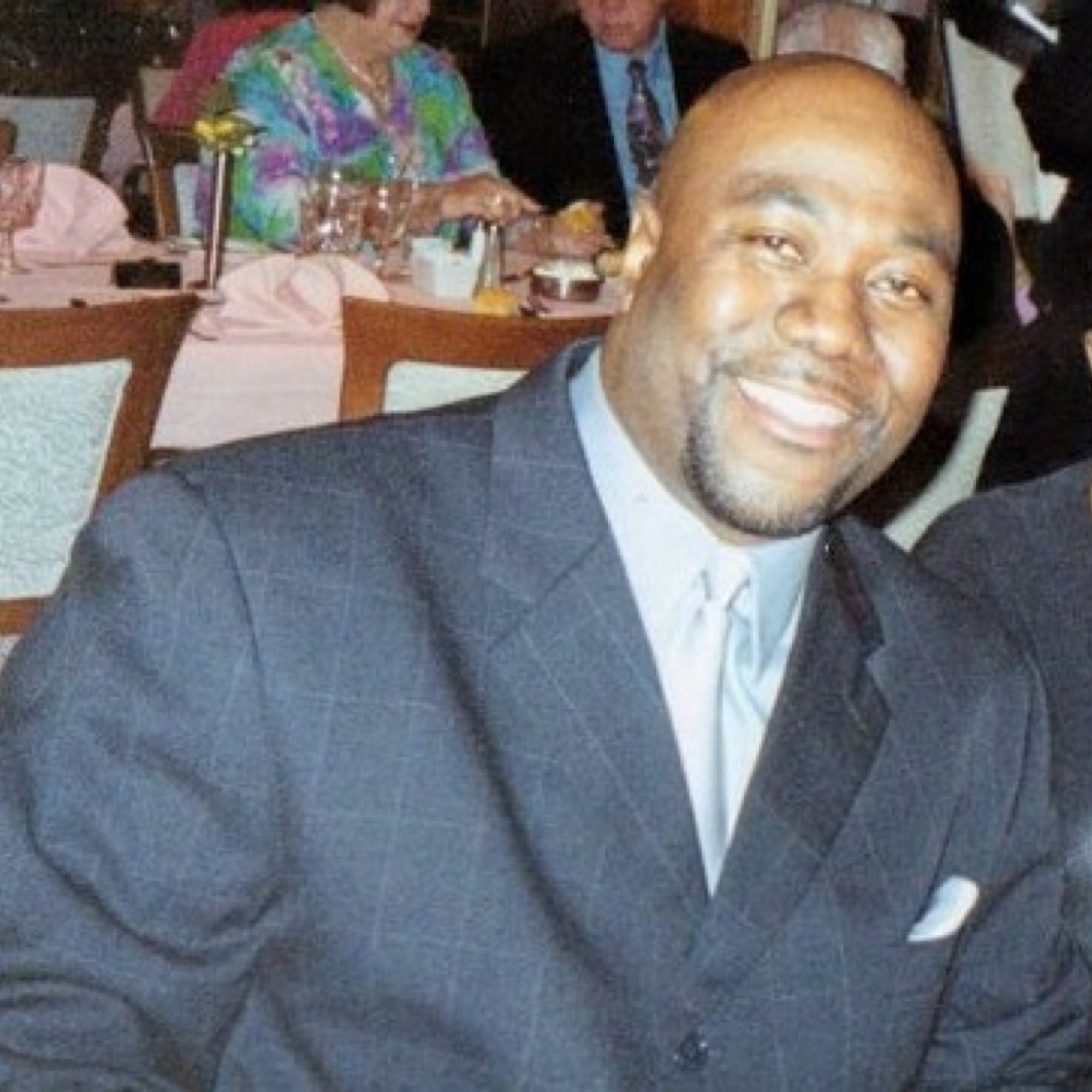 TSpeaks2U's profile picture. God,Family & Friendship sum me up perfectly! Insurance Guy,Michigan,LSU,Pittsburgh Steelers & North Carolina Tar Heel Super Fan! #JesusIsLordPlzBelieveIt!