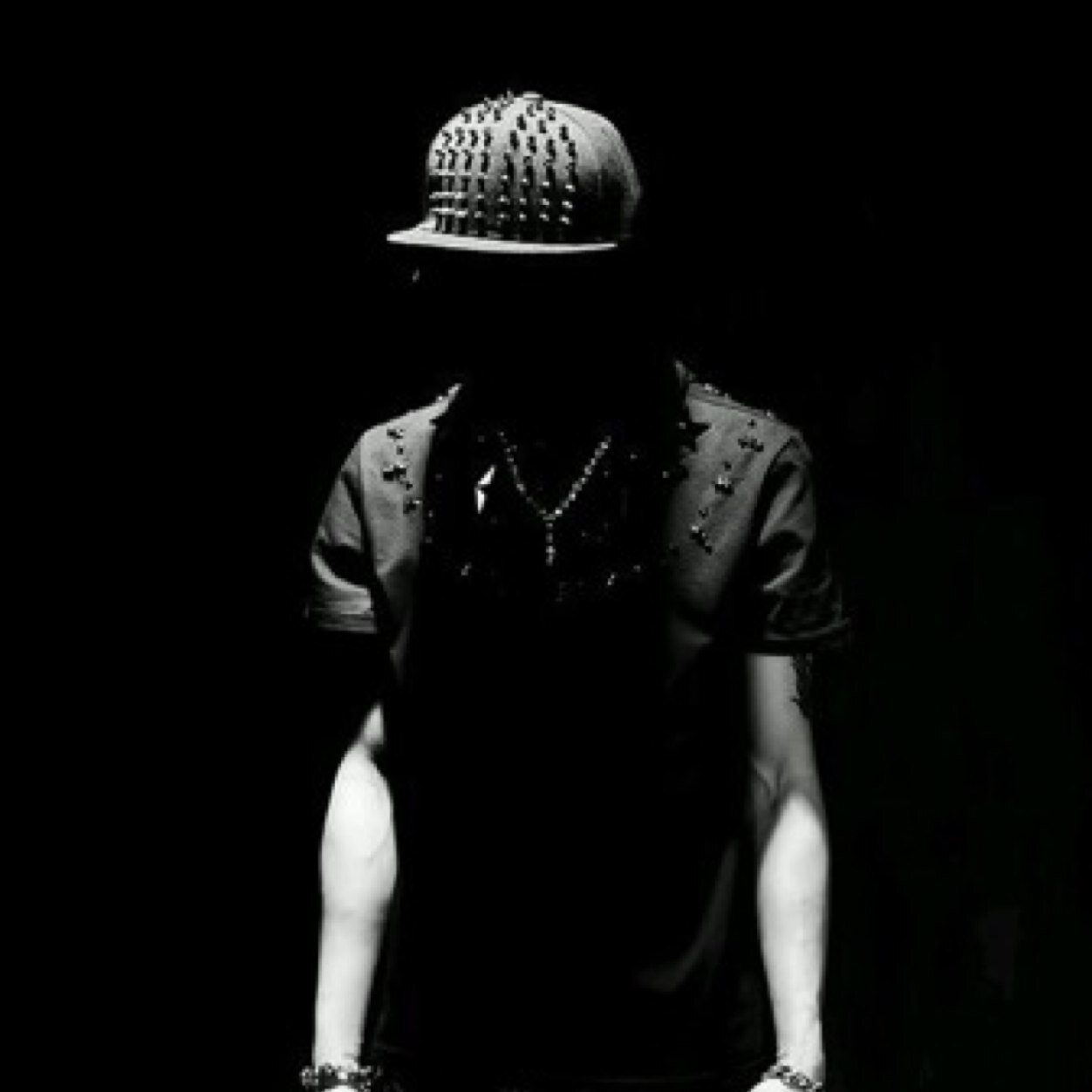 RealMrAnonymous Profile Picture