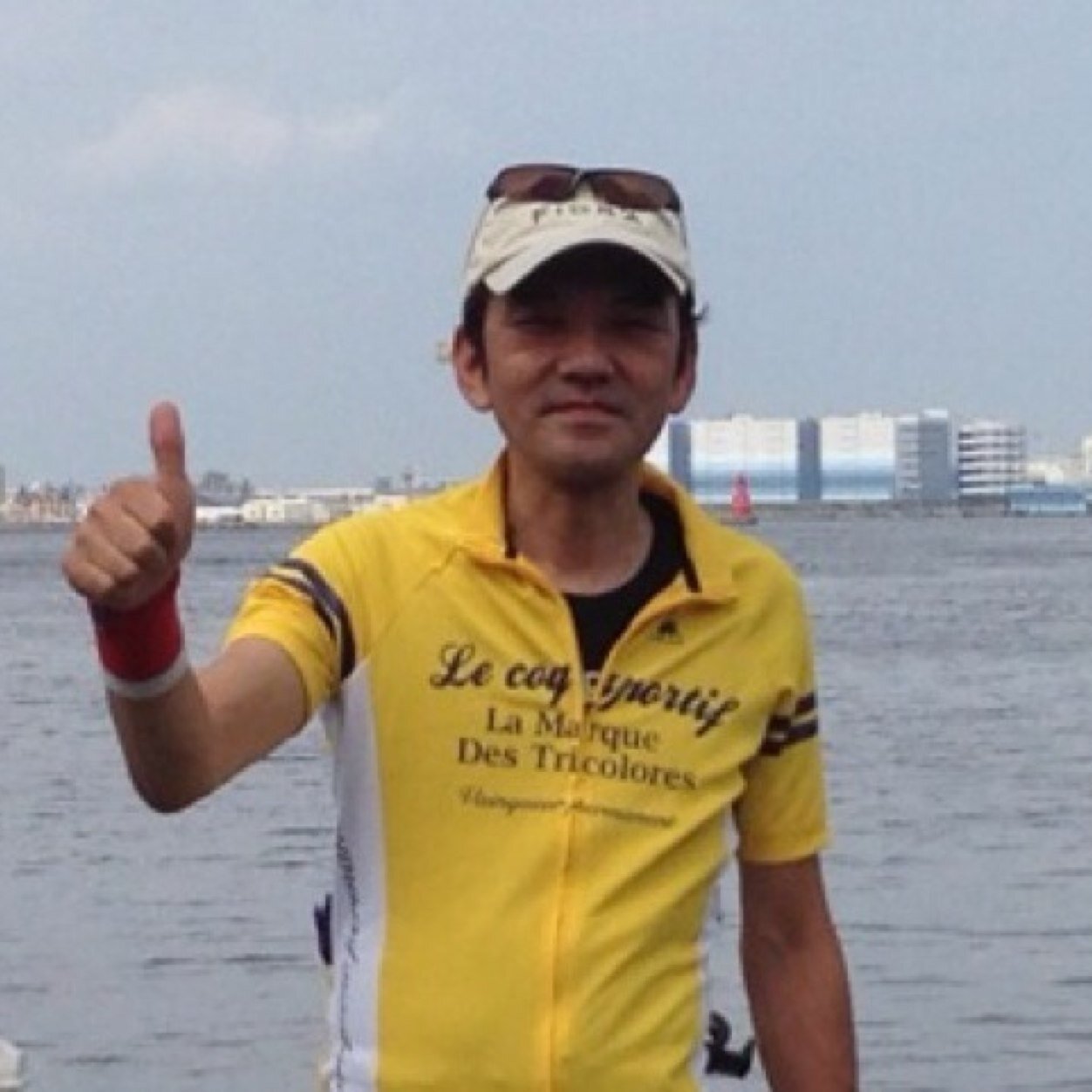 moritawedia's profile picture. 東京でTシャツ屋をやってます。音楽と酒を愛し、ロードバイクで走り回る日々です。イキに生きたいと思ってますが、なかなか難しいですな。そんな落語の世界もとっても好きです。