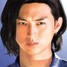 松田翔太の髪型がかっこいい パーマからセンター分けまで画像で紹介 ページ 5 Carat Woman