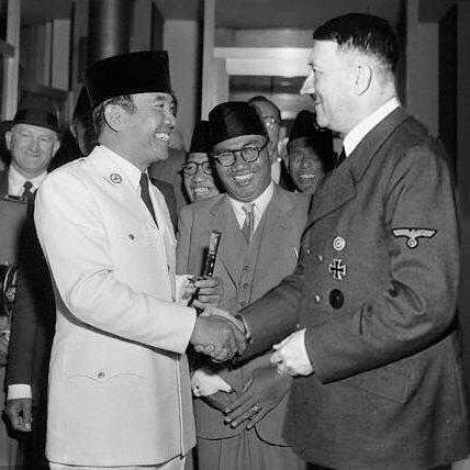 Akun suara pemuda bansa yang menginginkan revolusi untuk Negara tercinta Indonesia