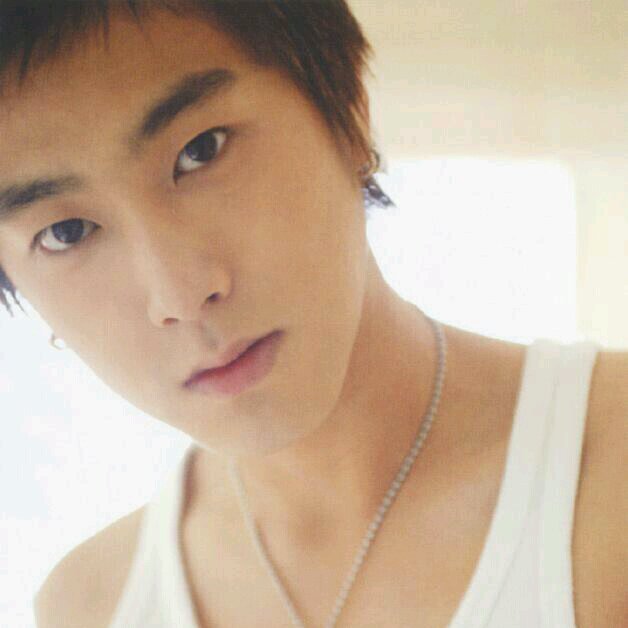 I am TVXQ ! yunho （jung）u-know
Sorry fake and Japanese only.
http://t.co/CjN7cAX5sV 読んでください