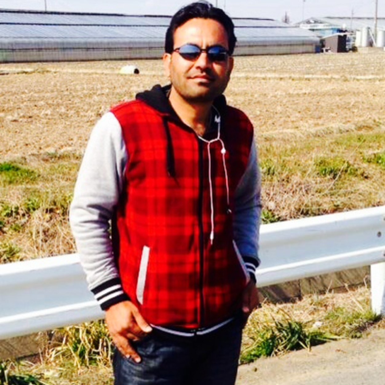 shahsafi2001's profile picture. 