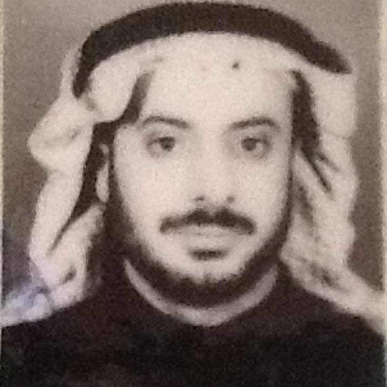 (الجدارة تختبئ وينبغي البحث عنها ) حكمة عالمية