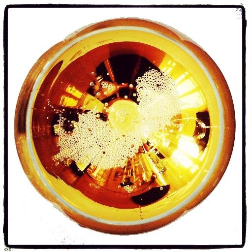 GdsChampagnes's profile picture. Actualités du cercle GrandsChampagnes • Lieu indépendant dédié au Champagne + boutique (cartes, vins, livres) • https://t.co/eTIp5cAMcK | Drink Responsibly.