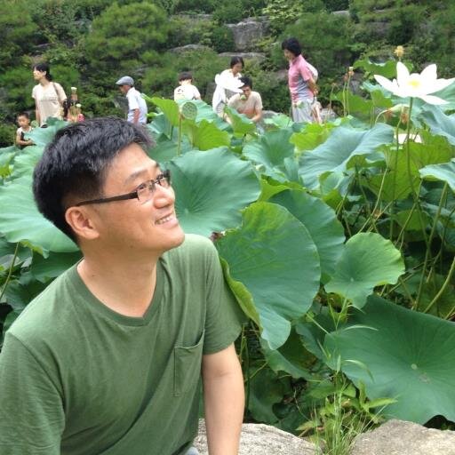 acetelway's profile picture. Founder of Acetel and VJ center