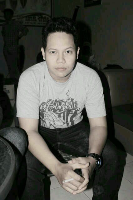 BAGUSTYREX's profile picture. RexmanCorps,vocalist@amonra_sby,Line:bagus_tyrex,Ig:BAGUSTYREX,path:Bagus Tyrex, hanya ibu motivasi di dalam setiap doaku