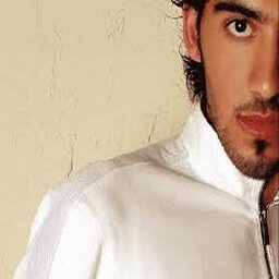 عبد فقير إلى ربه يرجو رحمتہ ويخشى عذابھ. ربي رضاك والجنة.   نصراوي من نعومة أظفااري