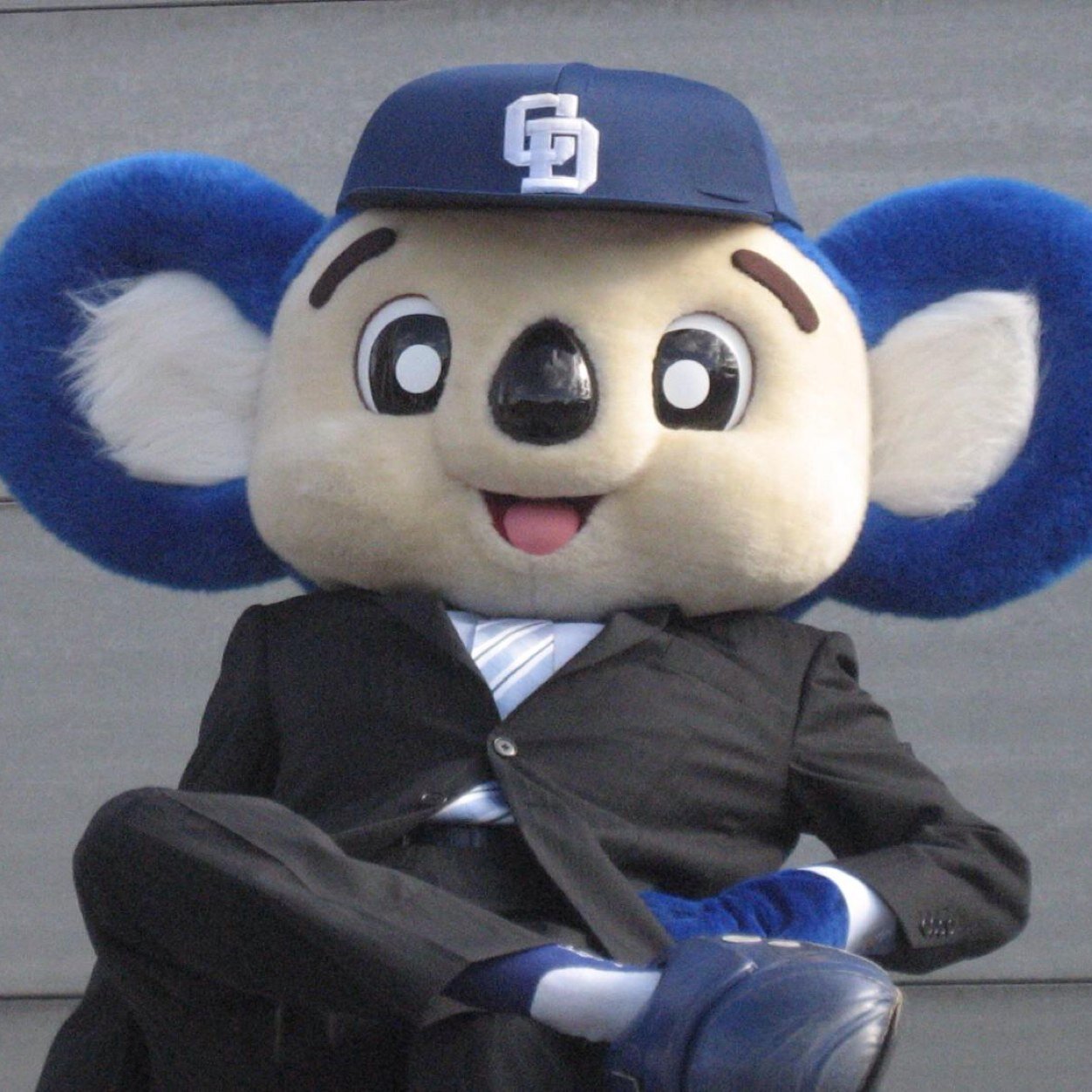 yutes323's profile picture. 