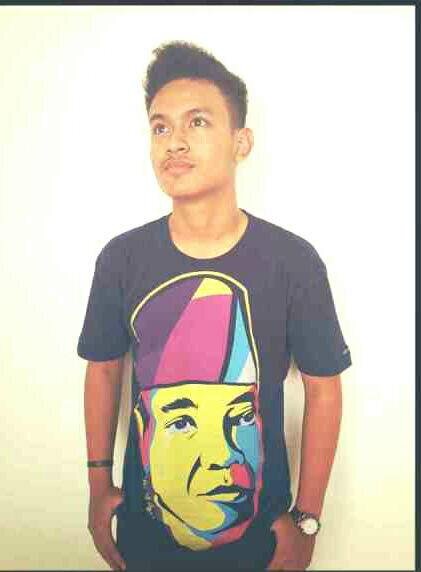 DENiRachmat_'s profile picture. Lo baik, gua bakal lebih baik ke lo. Lo mainkan gua, gua bakal lebih meremehkan lo, it's simple !!!