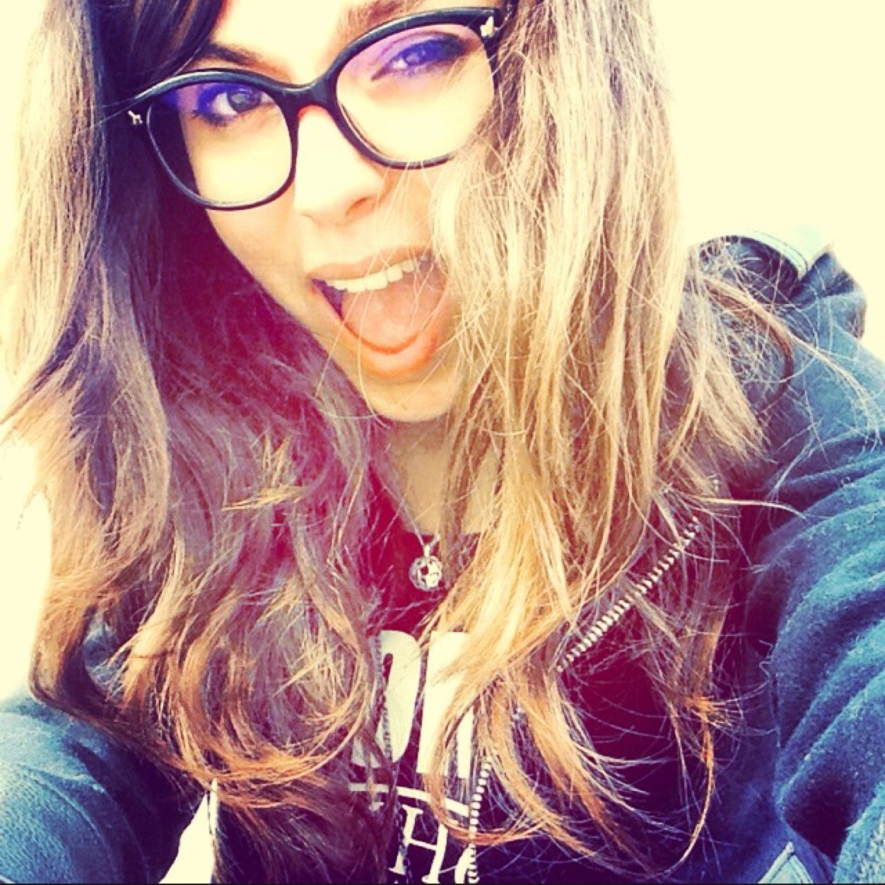 forev_rock's profile picture. 