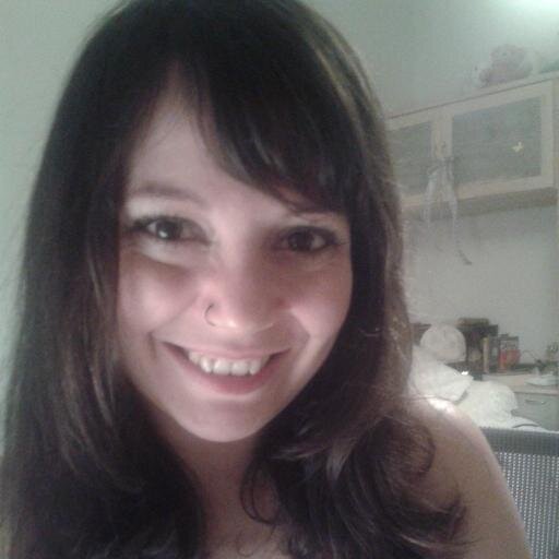 VanexitaGZ's profile picture. Amante da lectura e da música. Enganchada a series americanas e a animes. Soñadora e loitadora.