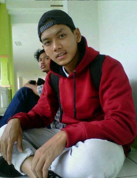 Bondan Prakoso ft Fade2Black my idol