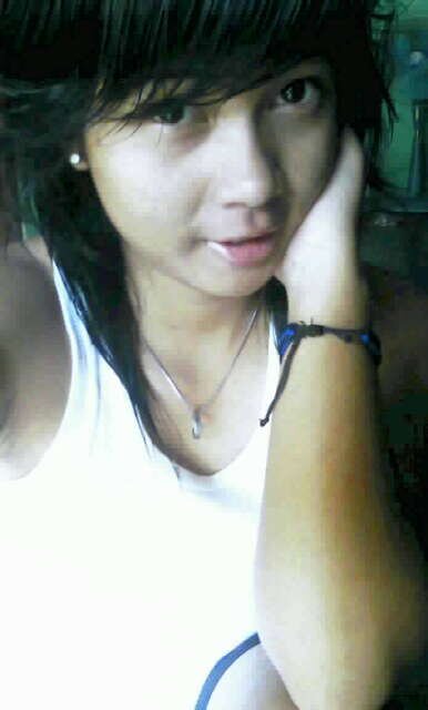 SitiNurWidya's profile picture. Trying to be a better