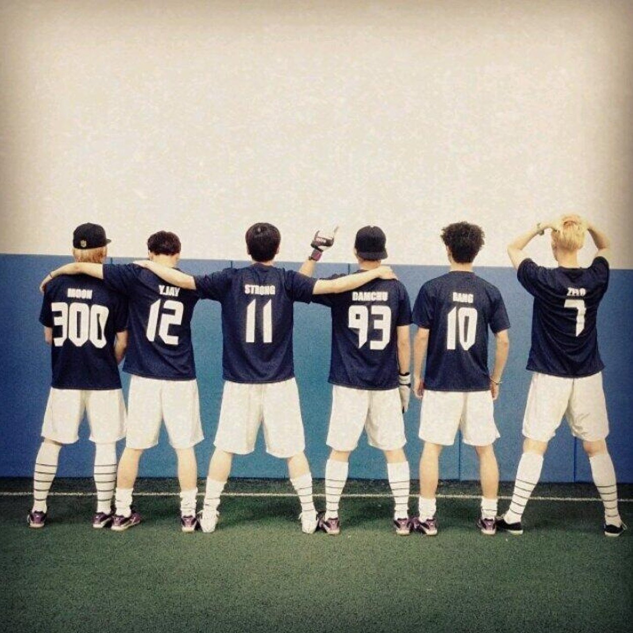 แอคหลุม JUSTFOLLOW » @HIWQA