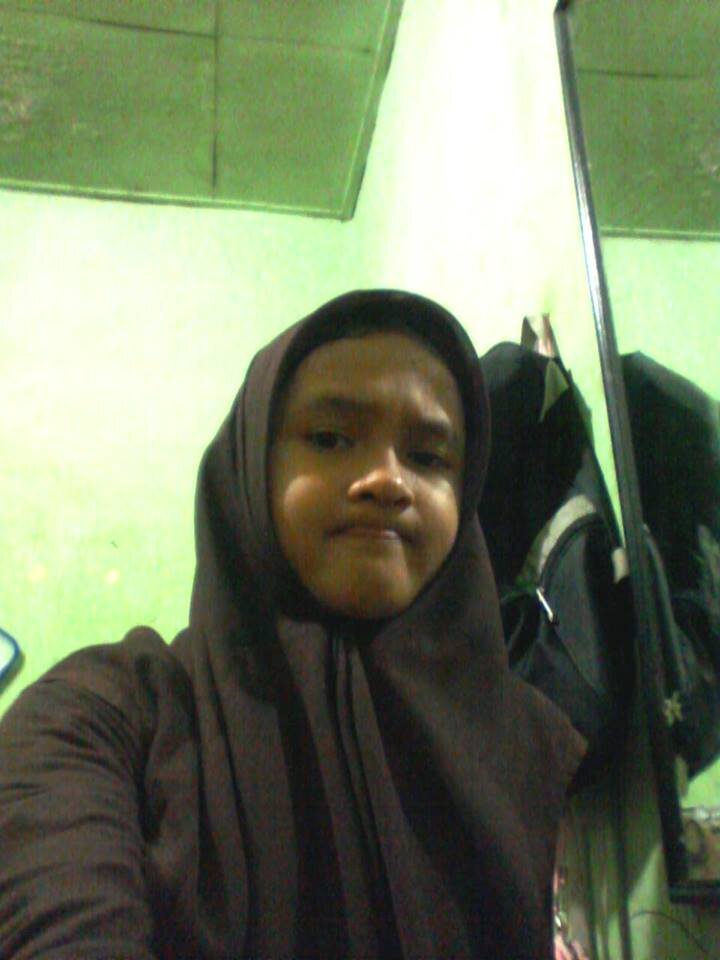 i love music.. please follow me! life is a simple !~ love u all