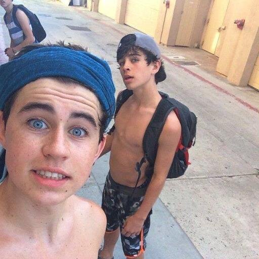 I love making vines. Shh its a private account! dont tell no one ;)