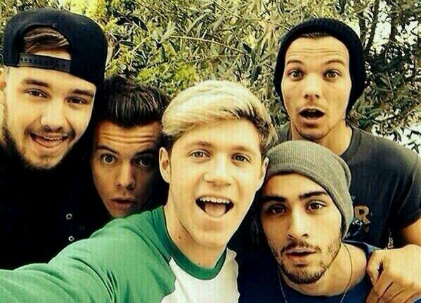 One Direction cambio mi vida por completo.  5SOSFAM // @xavimartinez como GRAN ejemplo a seguir :)
