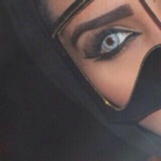 Born on 1th of nov so I'm Queen of nov interested in fashion ♥♥♚˜