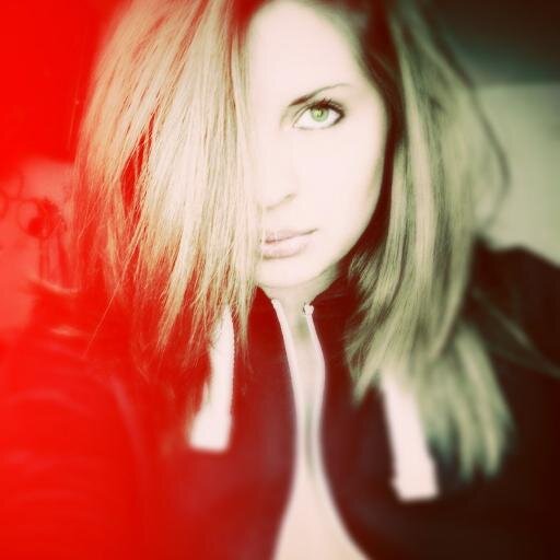 Aaaaaann92's profile picture. Люди повсюду.Жуть.