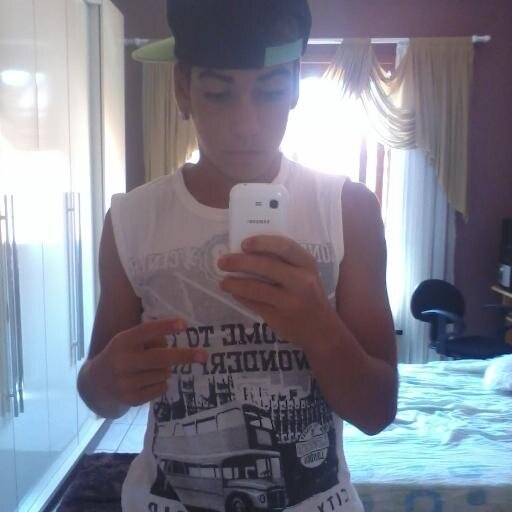 jonatannichetti@hotmail.com msn