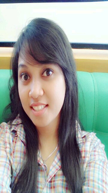 Novaa_Lihu's profile picture. Jank salah mangarti kalo yg ta da pollow lebe banya dari ta pe pollowers. Itu karna pe banya acc tentang kehidupan deng para artis yg da pollow. Itu joh !!!