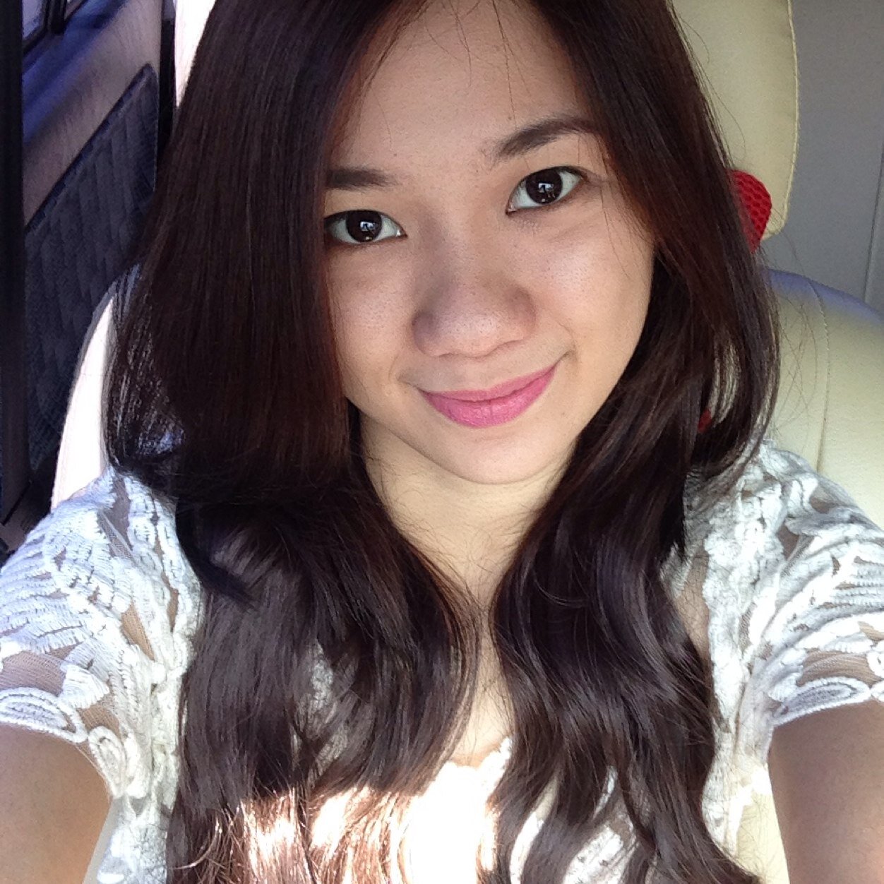 Instagram: aivymariem