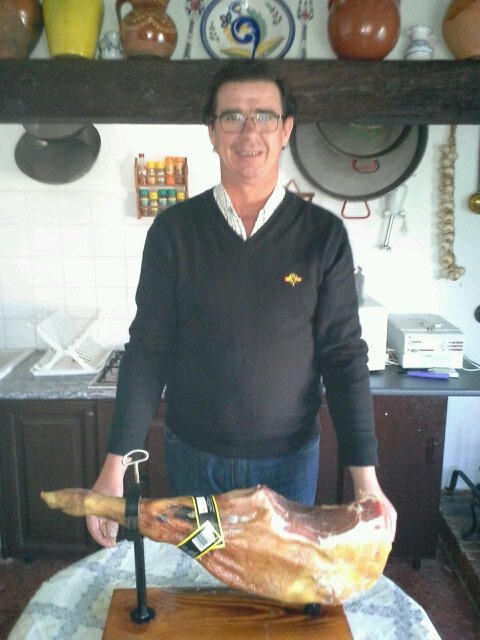 joselui93172142's profile picture. mecánico y trombonista de la Agrupacion Musical Sones del Tajuña