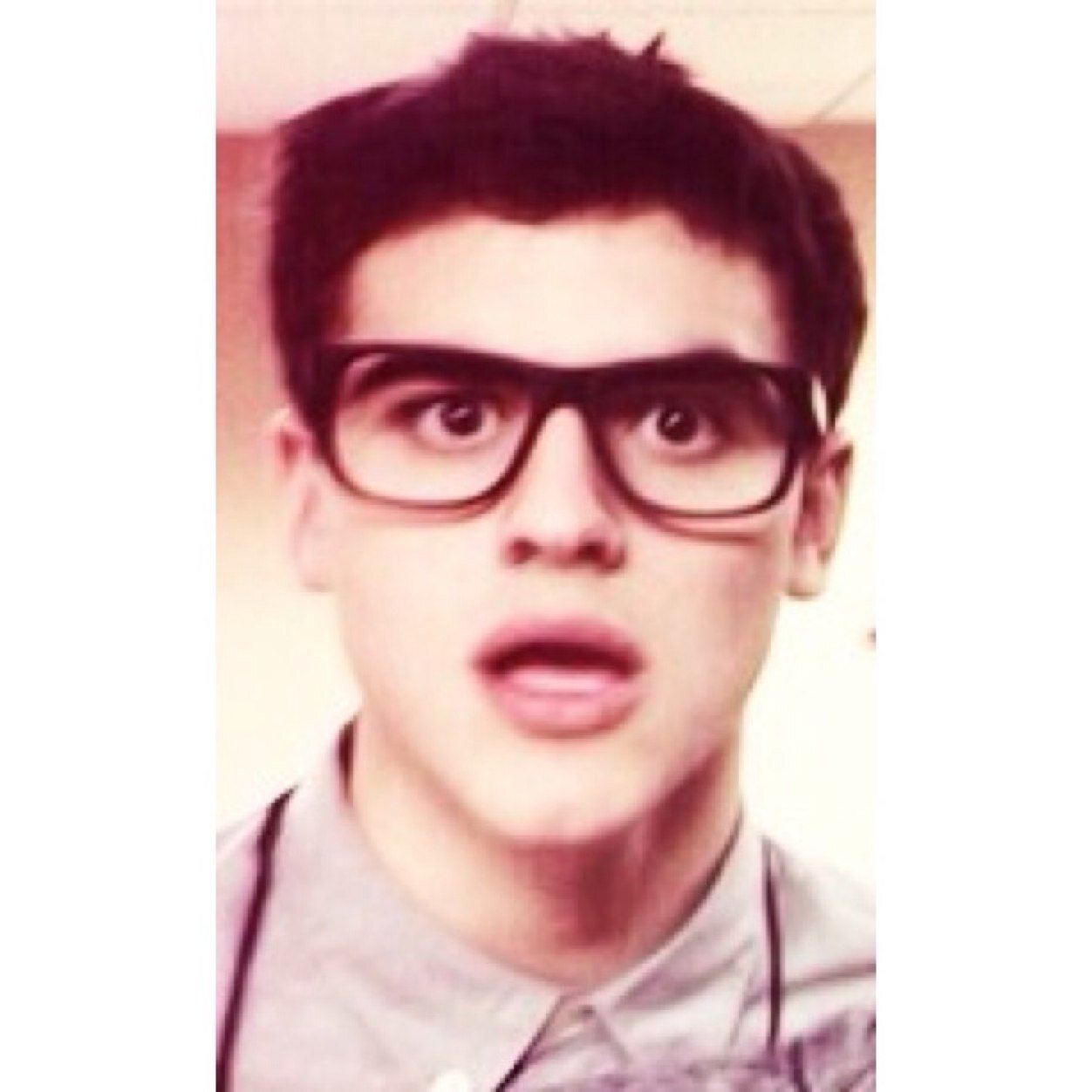 YOU JUST GOT A FREE FOLLOW SO PLEASE FOLLOW @okaymagcon NOT THIS ACCOUNT. THANK YOU.