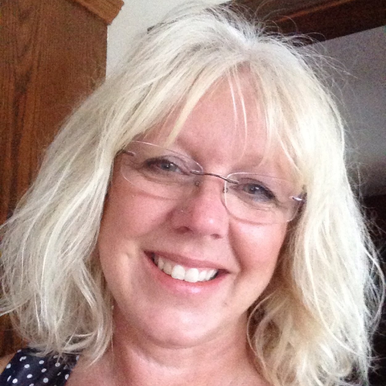 izzie384 Profile Picture