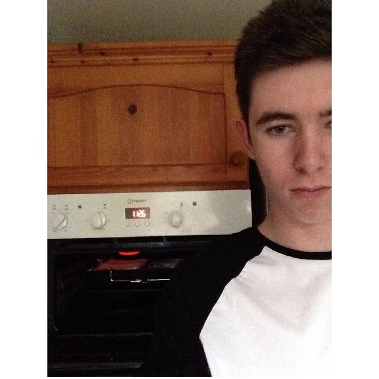 Waako17's profile picture. 18 - Karting, Skating, Sketchiest kid alive.