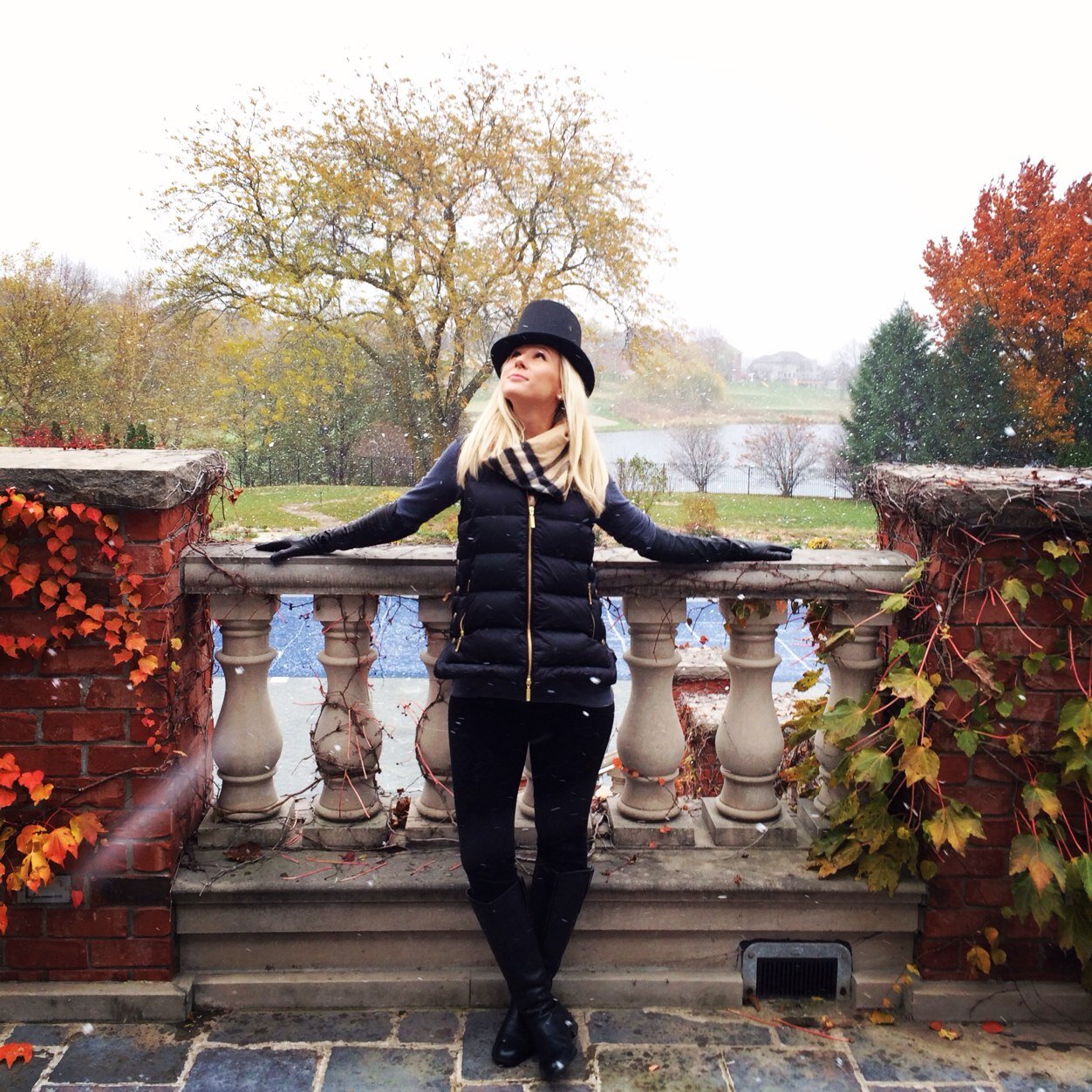 Lyssa_Hart's profile picture. 