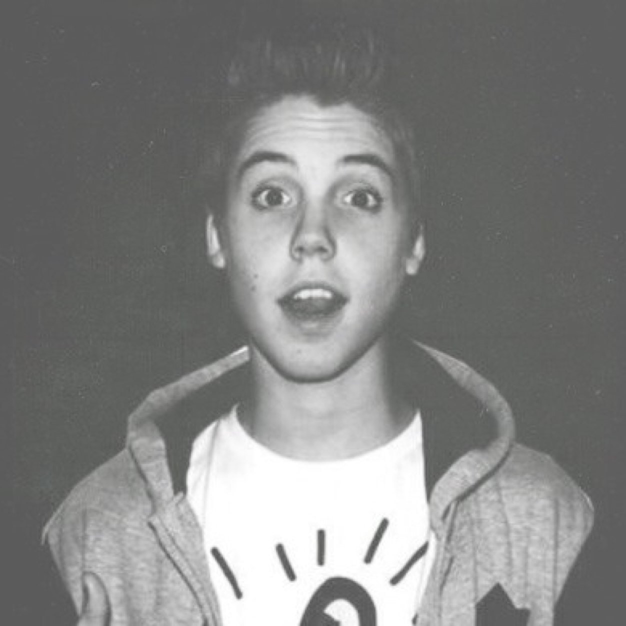 Hi im jacob espinosa {live} {magcon}