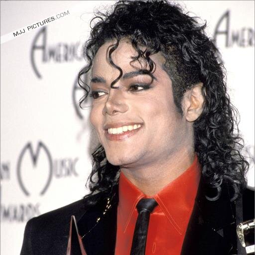 My only Love:Michael Jackson. The best in the world,beautiful inside and out.I love him from the bottom of my heart ❤❤❤