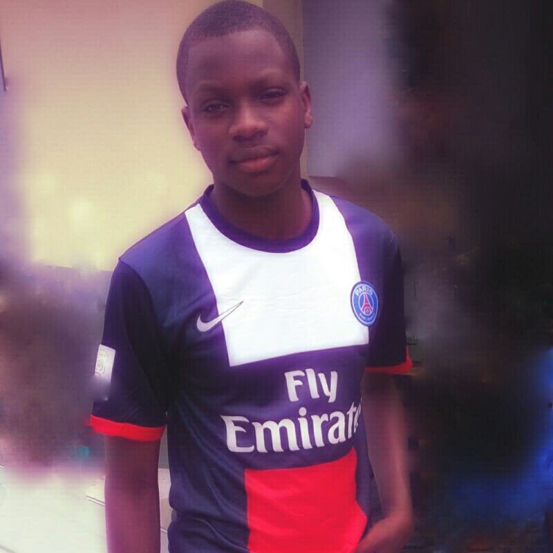 kevinlaleye's profile picture. La vie m'a appris qu'il faut toujours mettre un pied devant l'autre et aller de l'avant..#cars #islam #1998