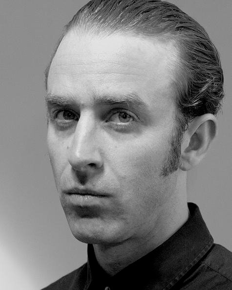 Actor & performatist. Trained in Strasburg. Watch my vlogs if your ready to learn My Method https://t.co/TznS827Tvh Latest series AN ACTOR RESPONDS