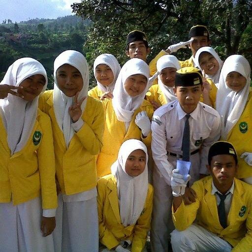 kemarin adalah sejarah, besok adalah cita-cita, dan sekarang adalah KENYATAAN!