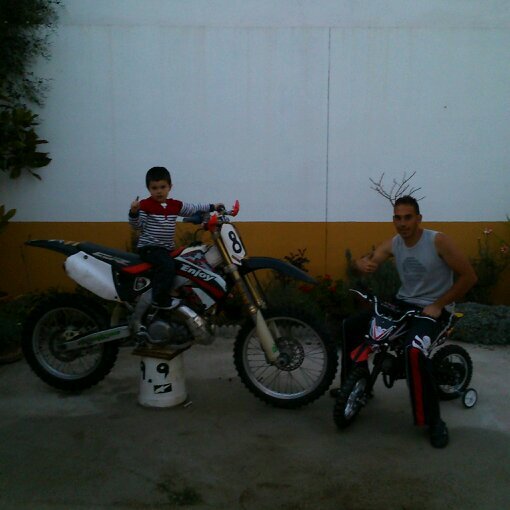 Mi mayor pasion montar en mi moto y ser libre como solo lo soy con ella.