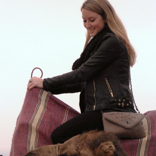 katehenderson19's profile picture. 