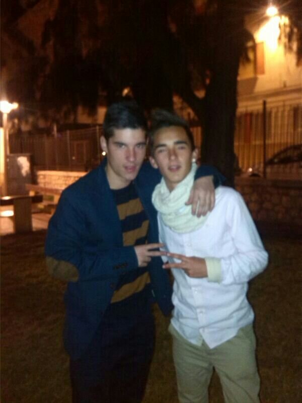 Carloss15798's profile picture. Con un balon en los pies desde el 98. Jugador del cadete A del C.F. Celtic Elche.