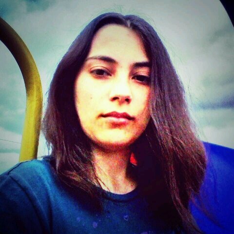 small town texas girl & aunt always myself & honest...follow me & I'll follow back, if you unfollow me I'll unfollow you simple as that