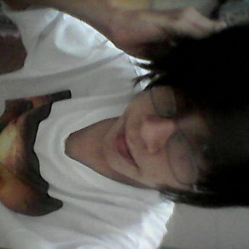 Sigo de volta ^^,skrillex 3, paçoca *w* face: https://t.co/6aWY0oZubc