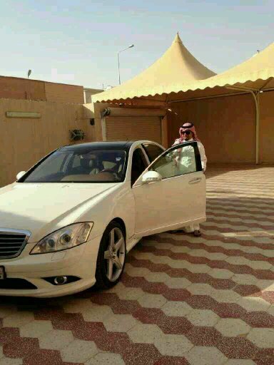 ‏مجموعة استشاريين نعمل لحل بعض المشاكل والي عنده شي في راسه ويبي الكلام المفيد يكلمنا علي هذا الحساب وان شاء الله نفيده .نعمل لوجه الله .