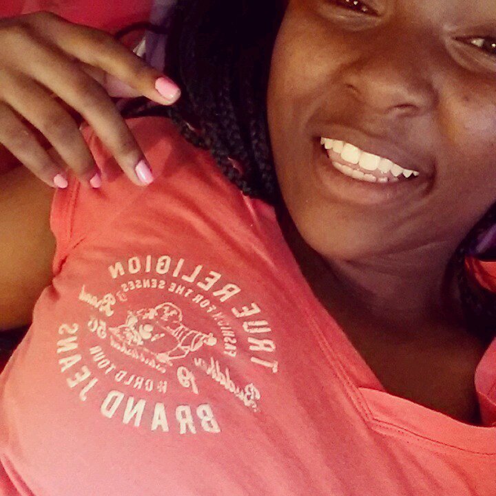 mookz_world's profile picture. 