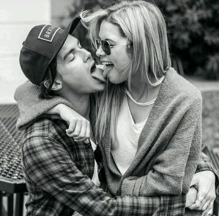 pll_4ever_pll's profile picture. 