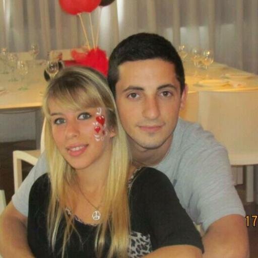 Estudiante de Relaciones Públicas. Enamorada.
