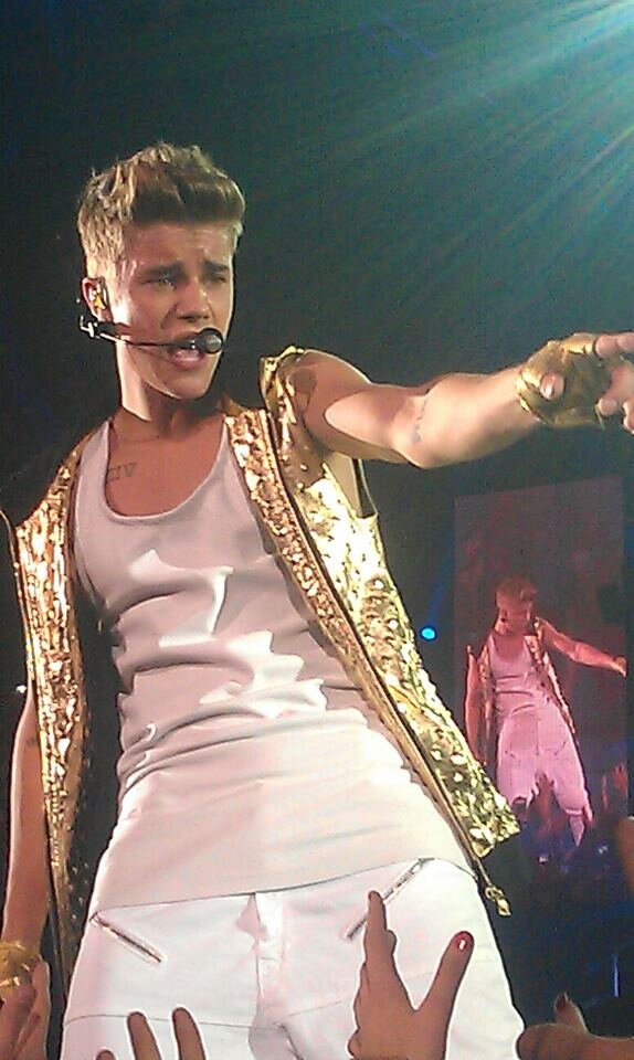 JBs_BoyBelieber's profile picture. A Boy Belieber that wants to show respect and loyalty to an artist I look up too. Nothing will change my mind on him, (follow back)
Believe and Never say Never